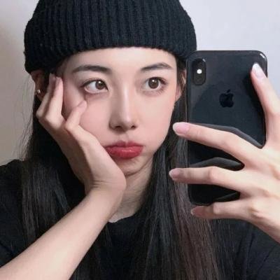 穿成魔尊后我一心求死